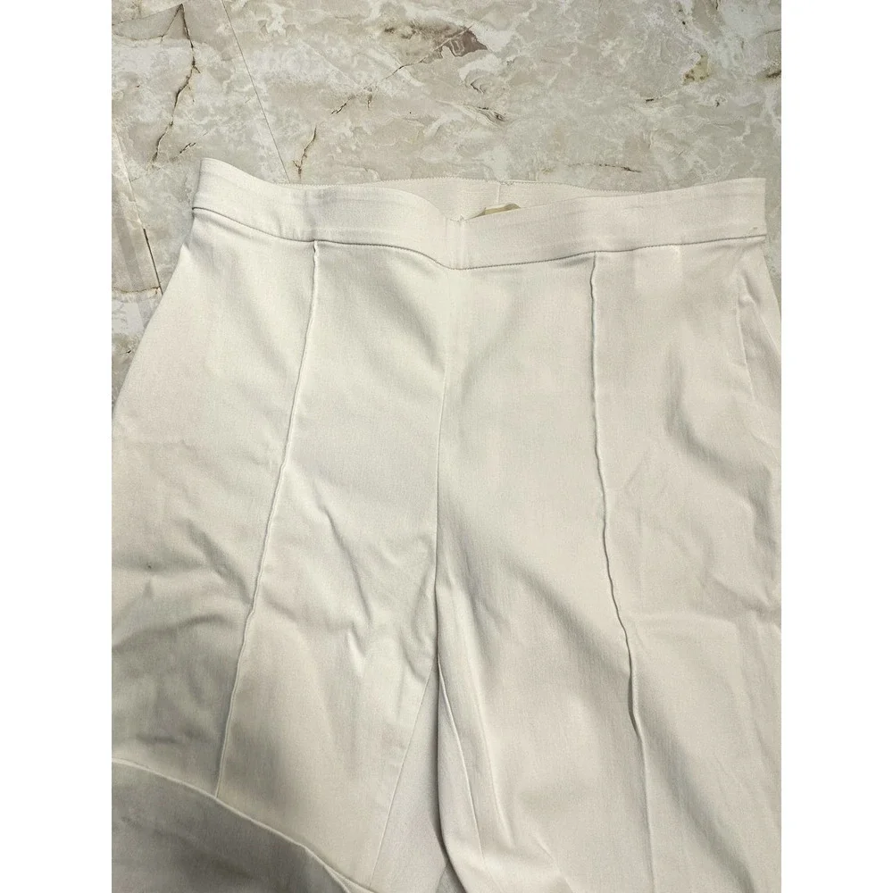 Michael Kors Seamed Pull‎ On Capri pants white Women Size 10